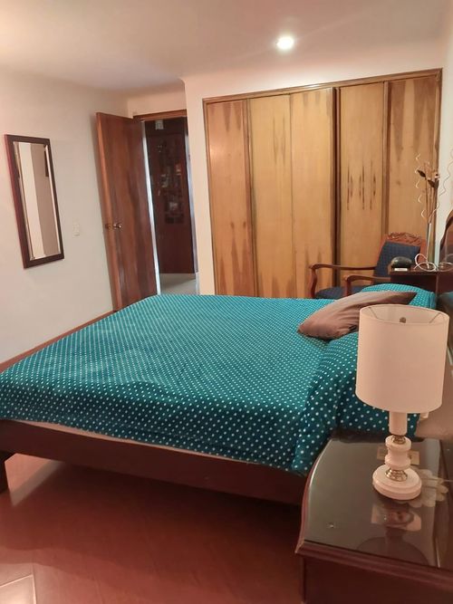 Apartamento de 3 alcobas en venta en Santa Barbara, Bogotá, 145 m² · foto 12 de 19