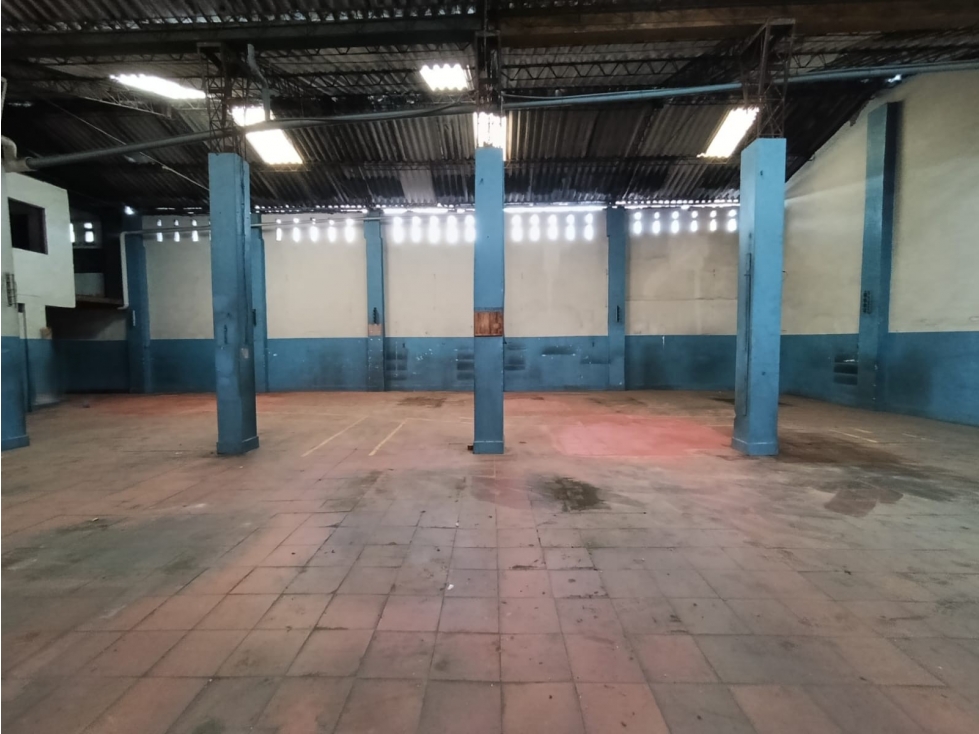 Bodega en venta en Guayabal, Medellín 2