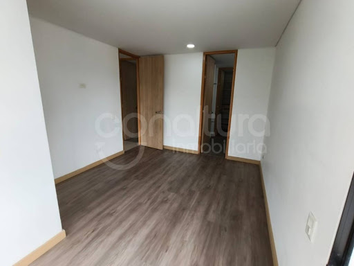 Apartamento en arriendo en Las Palmas, Medellín · foto 8 de 18