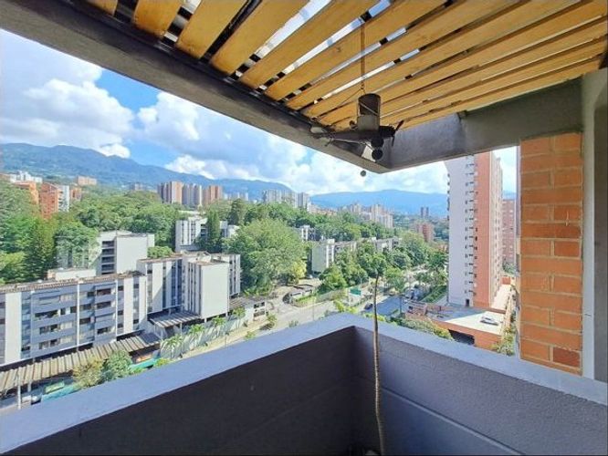 Apartamento de 3 alcobas en arriendo en El Diamante No. 2, Medellín, 90 m² · foto 15 de 18