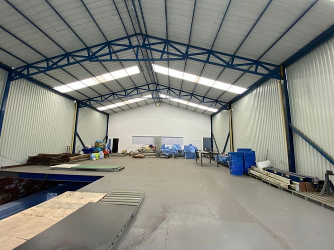 Bodega en venta en Troncal, Cali, 460 m² · foto 2 de 24