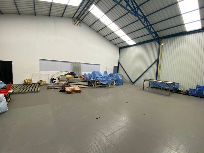 Bodega en venta en Troncal, Cali, 460 m² · foto 3 de 24
