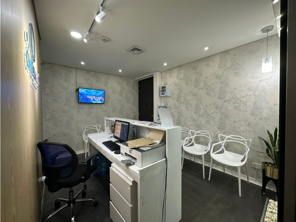 Consultorio en venta en Milla de Oro, Medellín 2