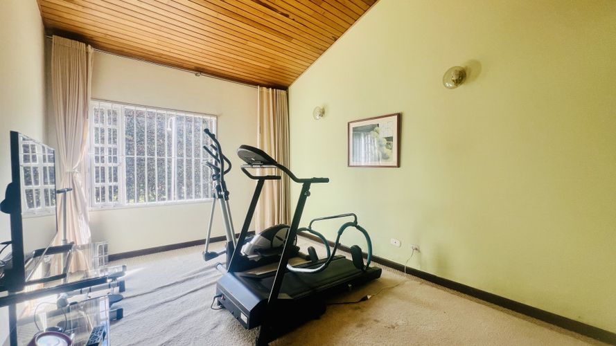 Casa de 5 alcobas en venta en Guaymaral, Bogotá, 486 m² · foto 20 de 24