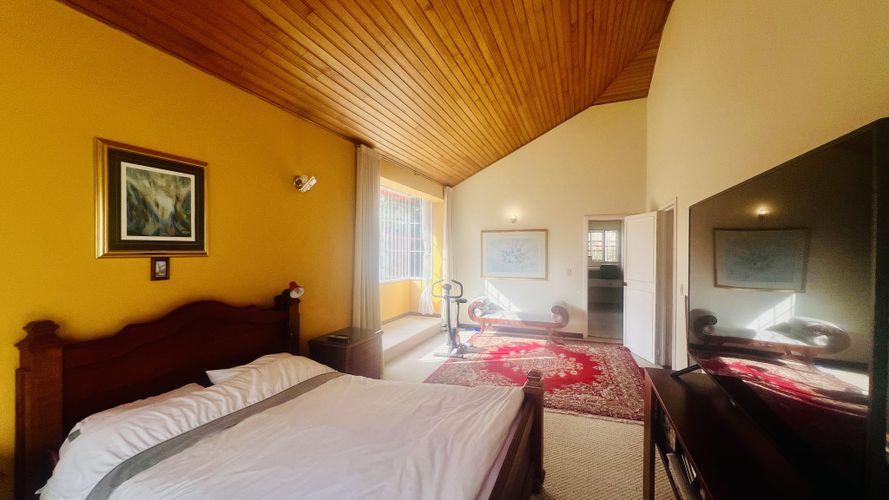 Casa de 5 alcobas en venta en Guaymaral, Bogotá, 486 m² · foto 21 de 24