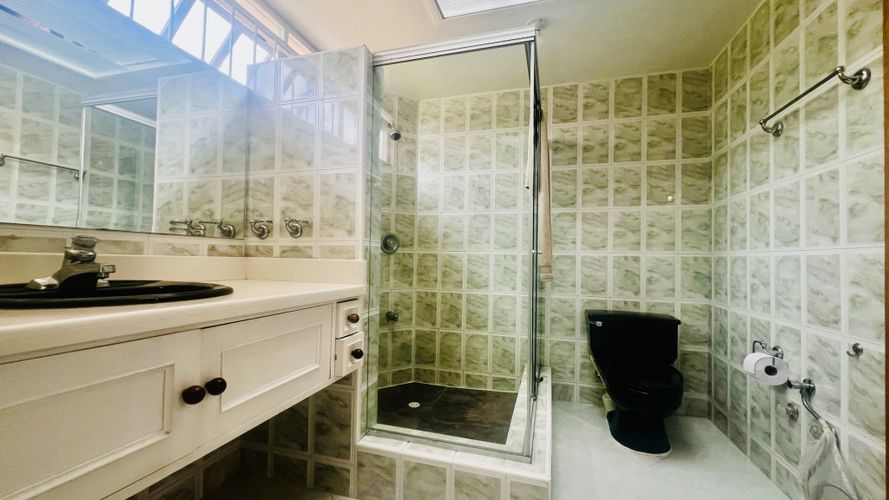 Casa de 5 alcobas en venta en Guaymaral, Bogotá, 486 m² · foto 23 de 24