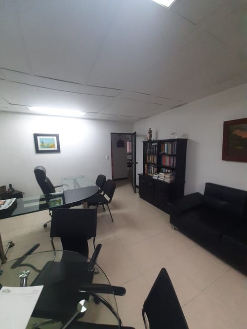 Oficina en venta en Sector Plaza De Bolivar, Pereira, 178 m² · foto 3 de 13