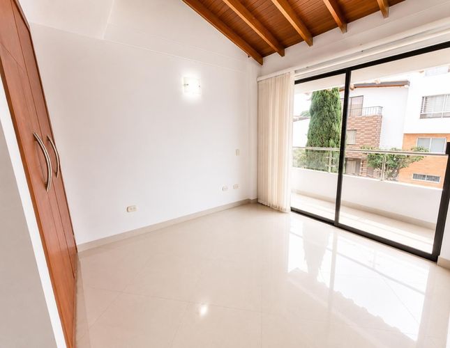 Casa de 4 alcobas en venta en Las Brisas, La Estrella, 150 m² · foto 19 de 24
