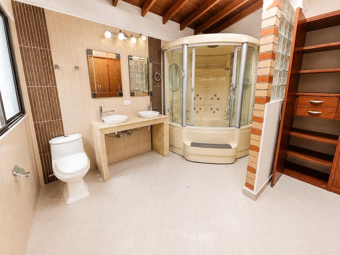 Casa de 4 alcobas en venta en Las Brisas, La Estrella, 150 m² · foto 4 de 24