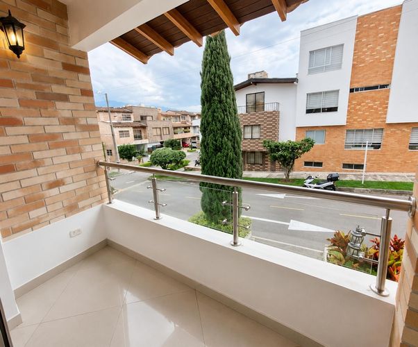 Casa de 4 alcobas en venta en Las Brisas, La Estrella, 150 m² · foto 10 de 24