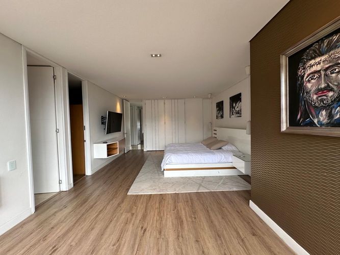 Apartamento de 3 alcobas en arriendo en El Poblado, Medellín, 220 m² · foto 10 de 20