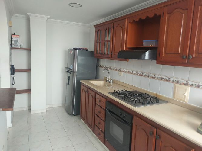 Apartamento de 3 alcobas en venta en Altamira, Palmira, 82 m² · foto 3 de 14