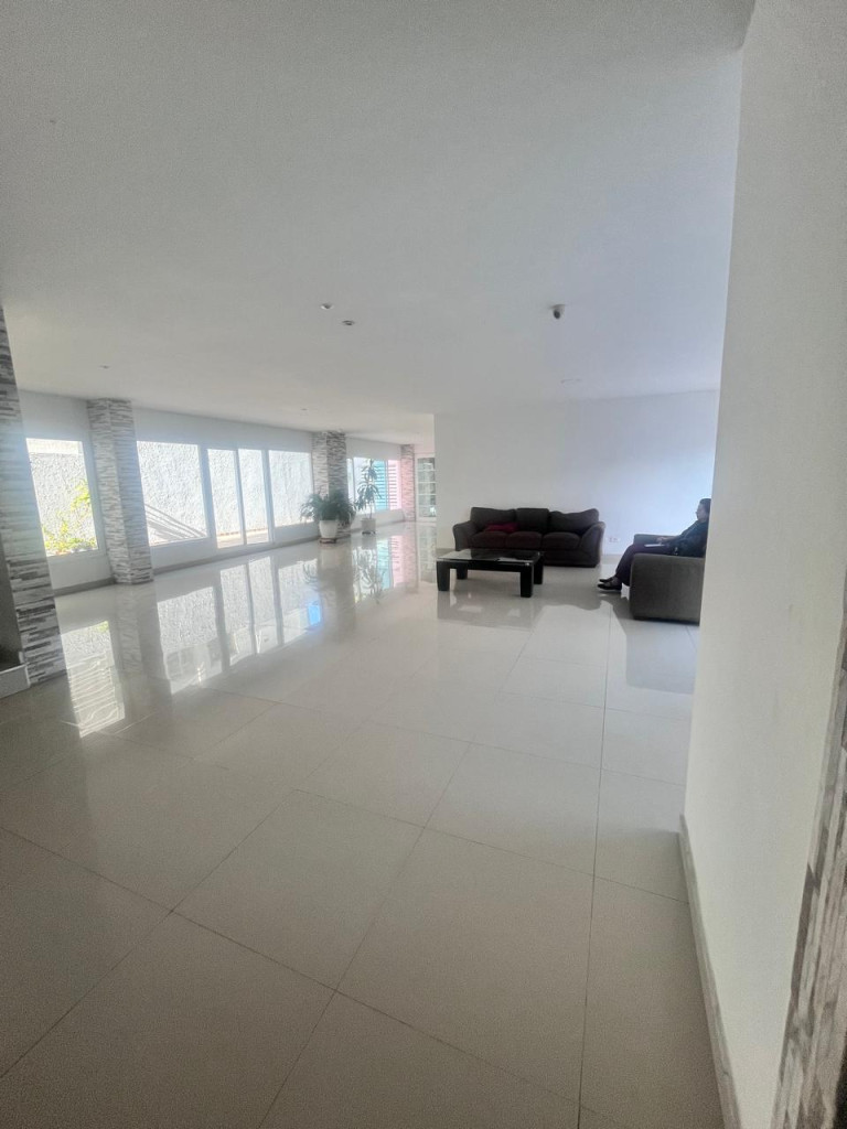 Apartamento en arriendo en Altamira, Barranquilla · foto 2 de 10