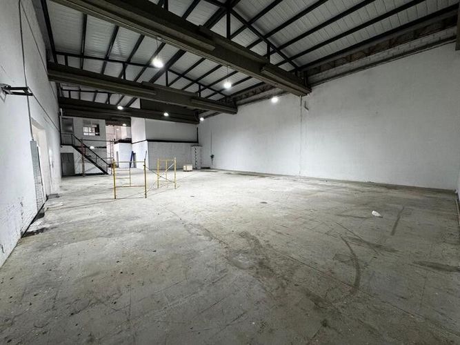 Oficina en arriendo en Simon Bolivar, Envigado, 651 m² · foto 7 de 12