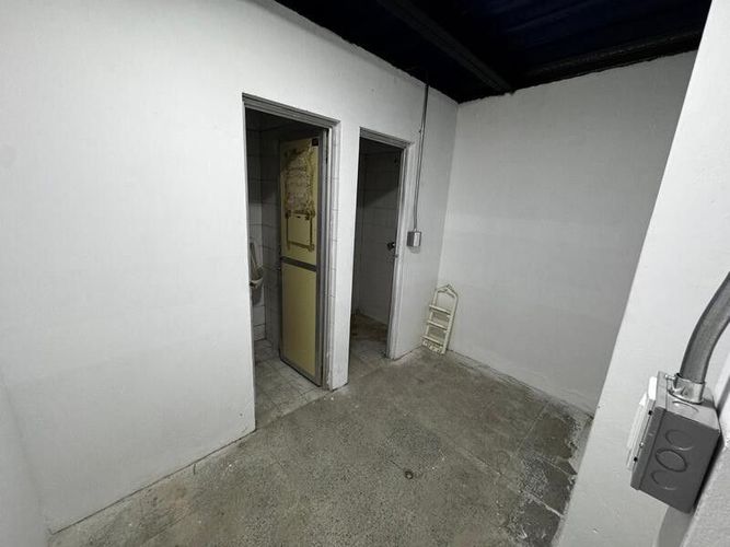 Oficina en arriendo en Simon Bolivar, Envigado, 651 m² · foto 2 de 12