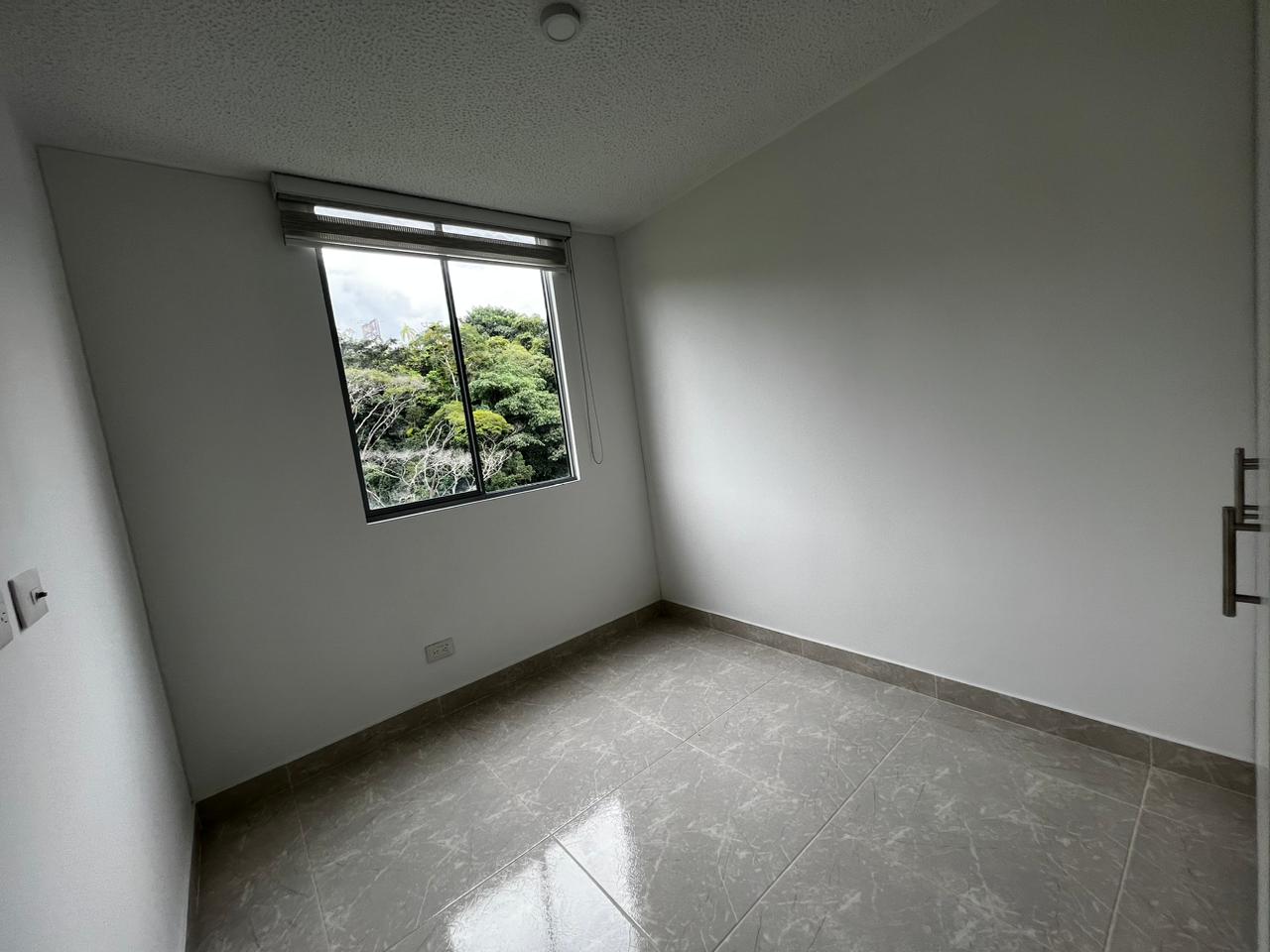 Apartamento en venta en El Poblado Ii Etapa, Pereira · foto 12 de 15