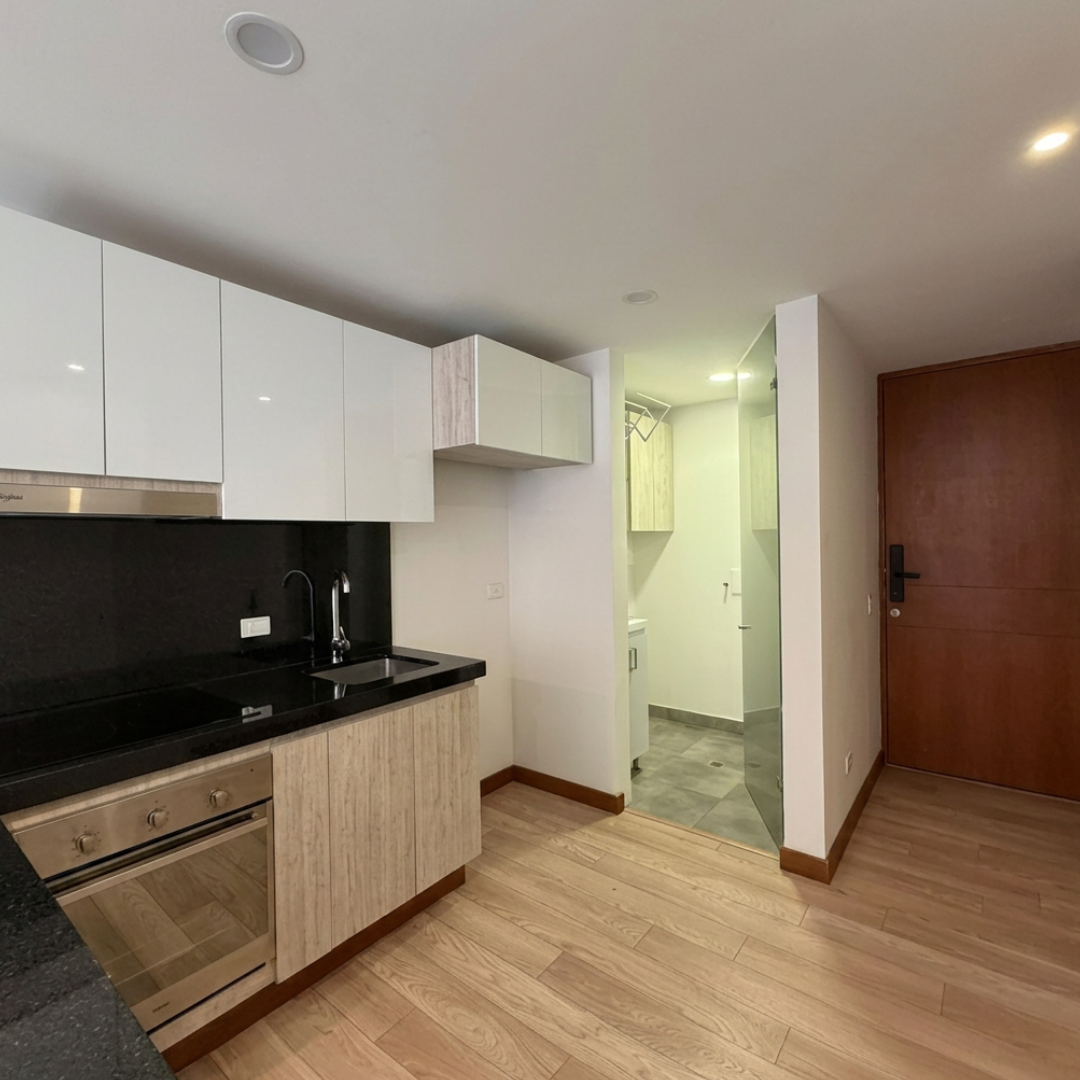 Apartamento en venta en Santa Barbara Occidental, Bogotá · foto 5 de 17
