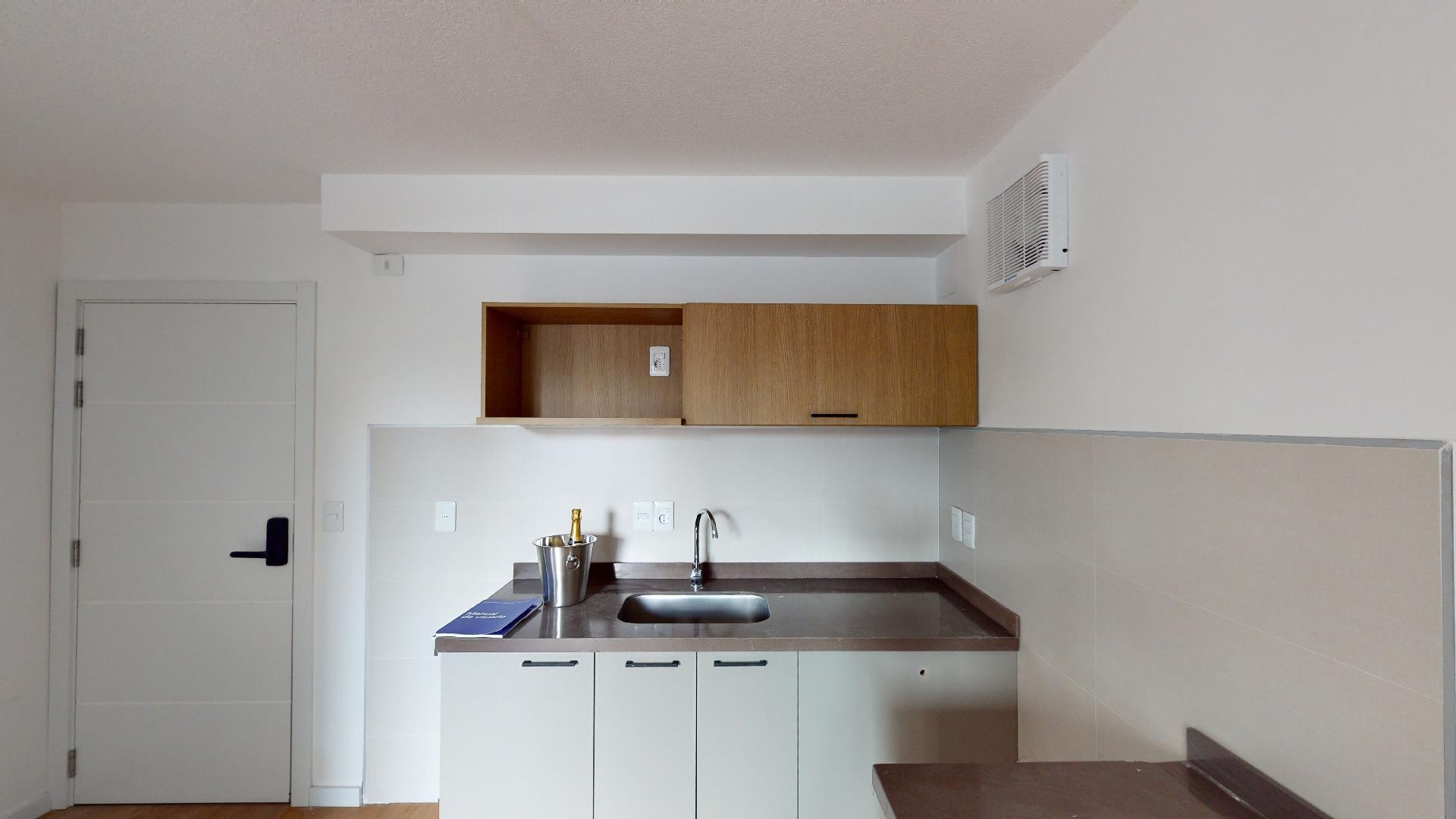 Alquiler Apartamento De 1 Dormitorio En Buceo - Bajos Gastos Comunes En El Edificio Ventura Boulevard