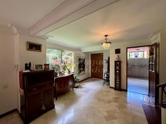 Casa de 3 alcobas en venta en Castropol, Medellín, 470 m² · foto 4 de 24