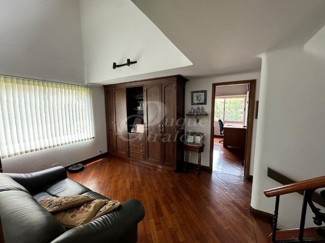 Casa de 3 alcobas en venta en Castropol, Medellín, 470 m² · foto 12 de 24