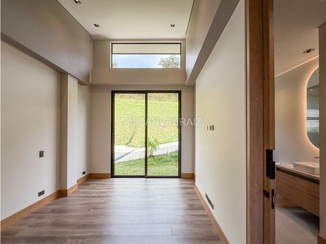 Casa de 4 alcobas en venta en Quirama, El Carmen de Viboral, 338 m² · foto 7 de 18