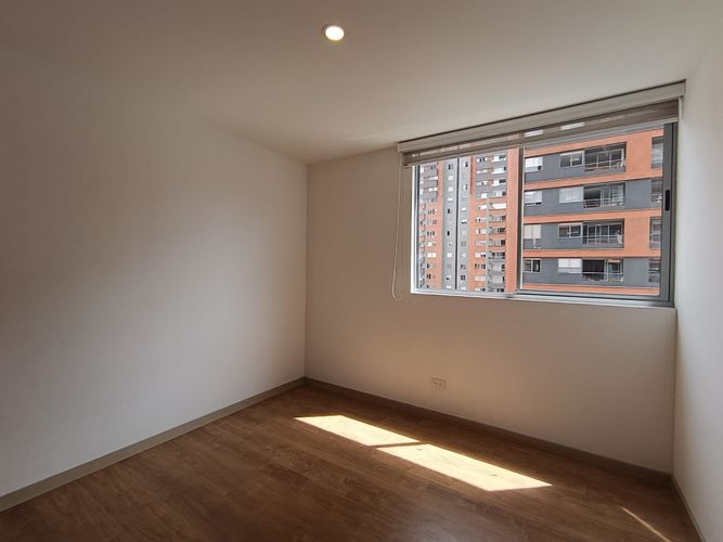 Apartamento de 2 alcobas en arriendo en El Poblado, Medellín, 75 m² · foto 9 de 13