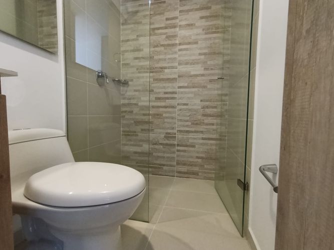 Apartamento de 2 alcobas en arriendo en El Poblado, Medellín, 75 m² · foto 10 de 13