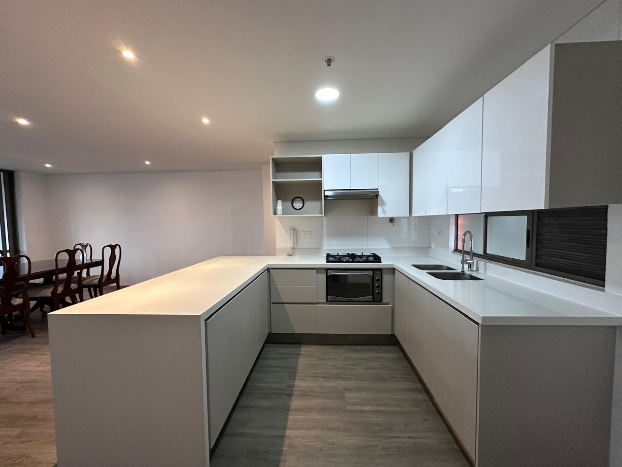 Apartamento en arriendo en El Poblado, Medellín · foto 8 de 20