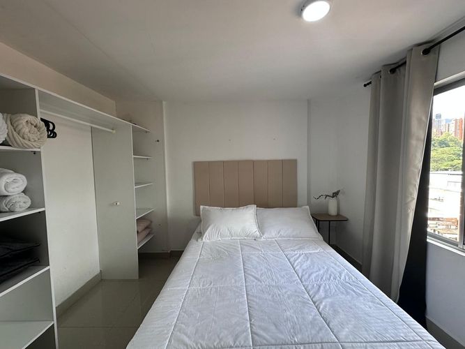 Apartamento de 2 alcobas en arriendo en El Poblado, Medellín, 45 m² · foto 10 de 16