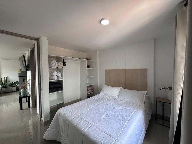 Apartamento de 2 alcobas en arriendo en El Poblado, Medellín, 45 m² · foto 12 de 16