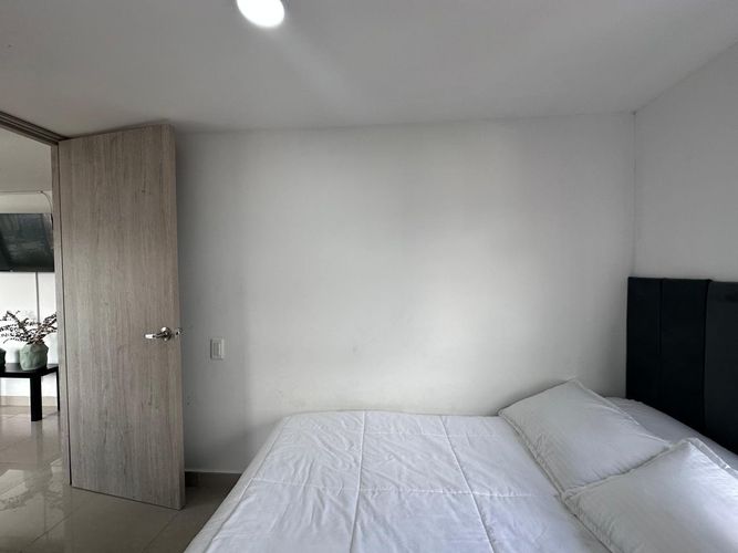 Apartamento de 2 alcobas en arriendo en El Poblado, Medellín, 45 m² · foto 13 de 16
