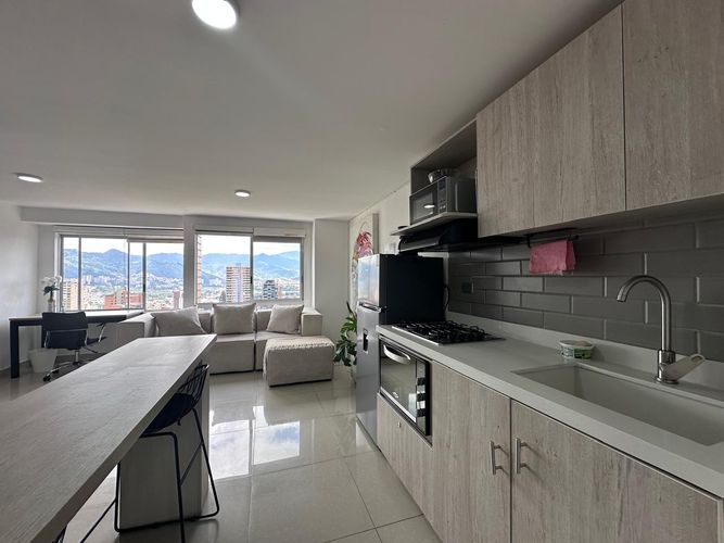 Apartamento de 2 alcobas en arriendo en El Poblado, Medellín, 45 m² · foto 9 de 16