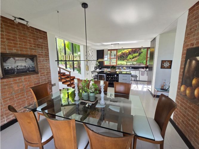 Casa de 4 alcobas en venta en Acopi, Cali, 380 m² · foto 2 de 23