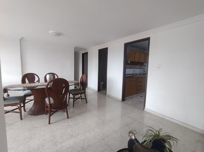Apartamento de 3 alcobas en venta en San Vicente, Cali, 96 m² · foto 5 de 18