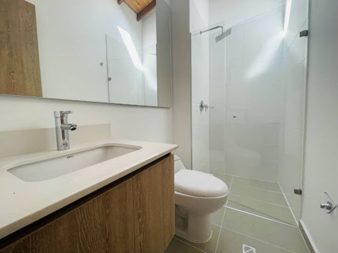 Casa de 3 alcobas en venta en La Ceja, 166 m² · foto 18 de 23