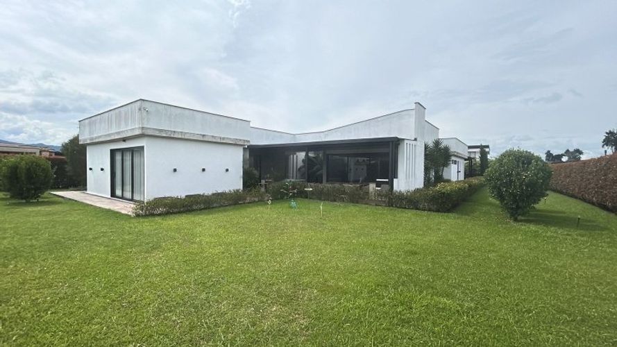 Casa de 4 alcobas en arriendo en Llano Grande, Rionegro, 1850 m² · foto 7 de 23