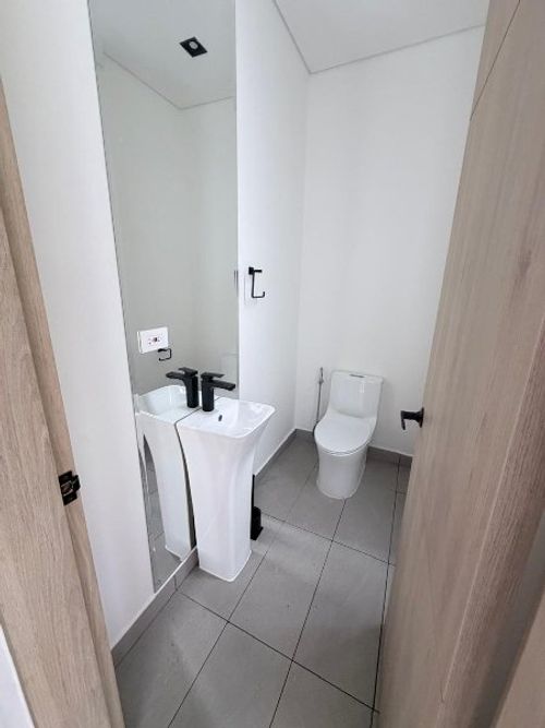 Casa de 4 alcobas en arriendo en Llano Grande, Rionegro, 1850 m² · foto 23 de 23