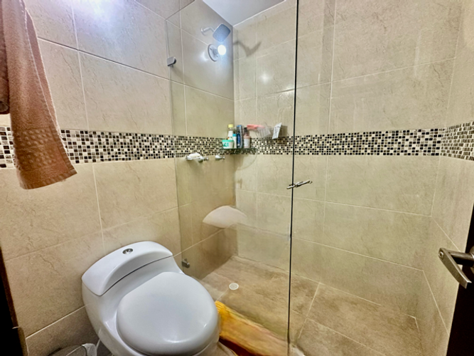 Apartamento de 2 alcobas en venta en Santa Barbara Occidental, Bogotá, 207 m² · foto 12 de 17