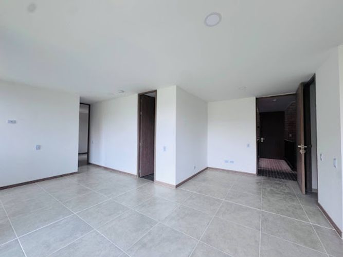 Apartamento de 3 alcobas en venta en La Ceja, 68 m² · foto 8 de 17