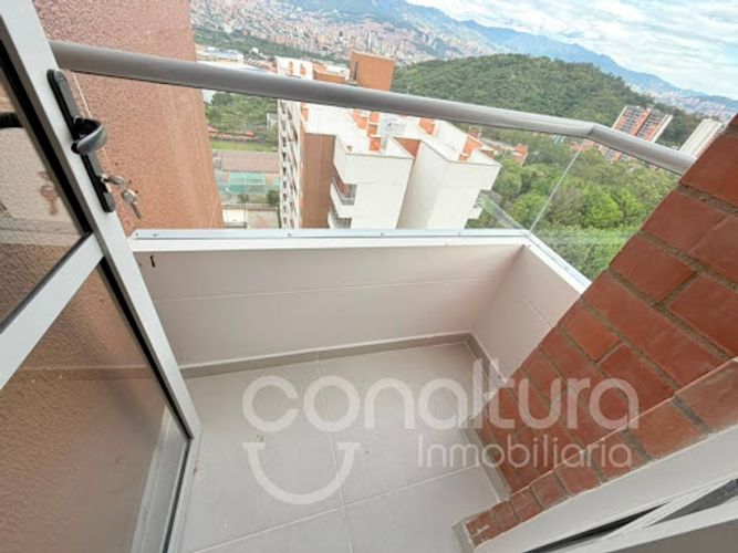 Apartamento de 2 alcobas en venta en Robledo, Medellín, 67 m² · foto 16 de 20