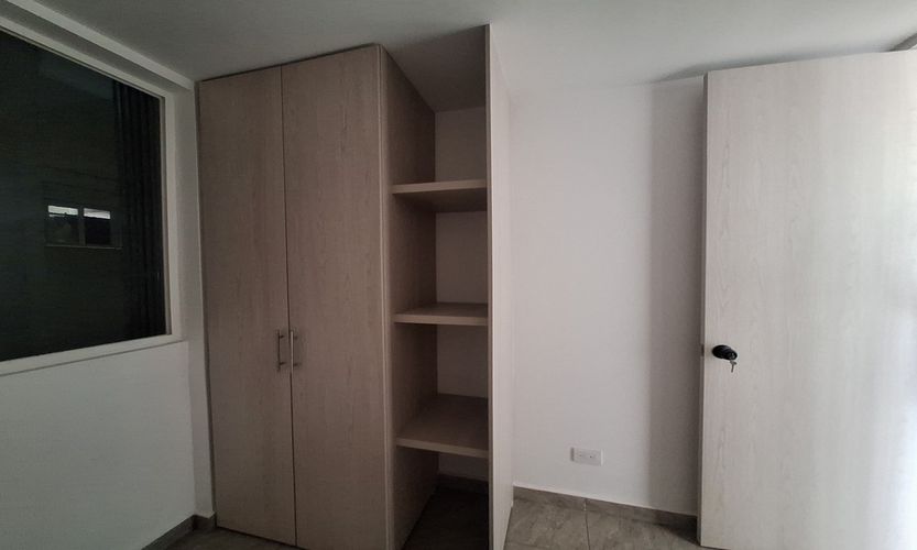 Apartamento de 3 alcobas en venta en Quintas Del Llanito, Girón, 52 m² · foto 8 de 20
