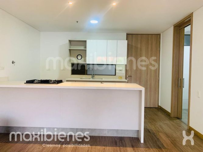 Apartamento de 1 alcoba en arriendo en San Lucas, Envigado, 97 m² · foto 3 de 14