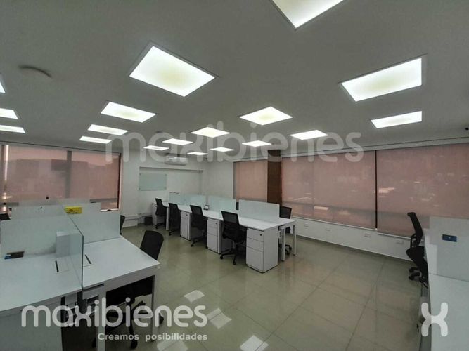 Oficina en arriendo en El Poblado, Medellín, 165 m² · foto 3 de 16