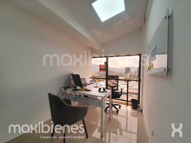 Oficina en arriendo en El Poblado, Medellín, 165 m² · foto 9 de 16