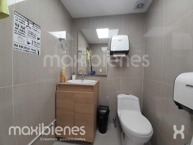 Oficina en arriendo en El Poblado, Medellín, 165 m² · foto 15 de 16