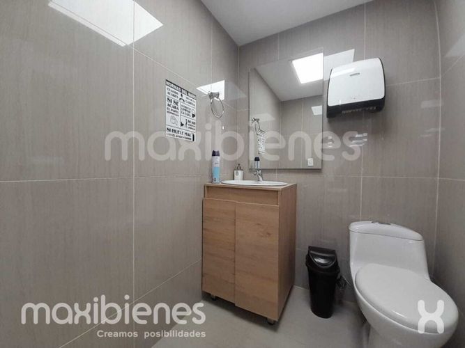 Oficina en arriendo en El Poblado, Medellín, 165 m² · foto 16 de 16