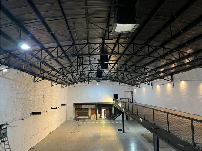 Bodega en arriendo en Acopi, Cali, 874 m² · foto 5 de 10