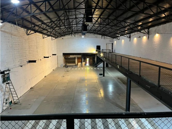 Bodega en arriendo en Acopi, Cali, 874 m² · foto 8 de 10