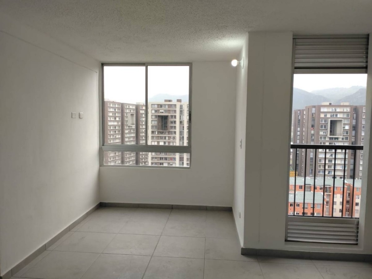 Apartamento en venta en Aurora Et. I, Bogotá · foto 3 de 24