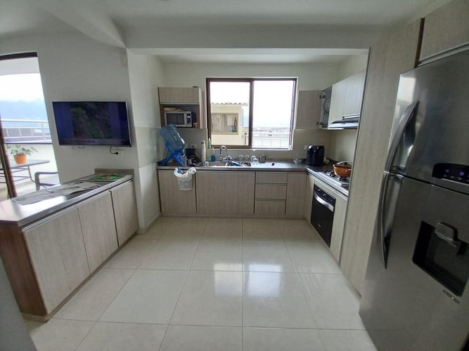 Casa de 3 alcobas en venta en Pinares, Pereira, 322 m² · foto 4 de 13